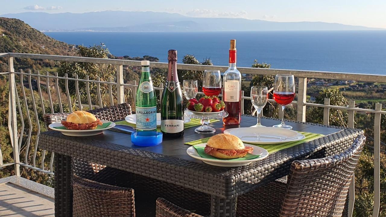 Naturamare Apartments - Piscina Idromassaggio Con Vista Mare Aperta Fino Alle Ore 22-00 Capo Vaticano Ngoại thất bức ảnh