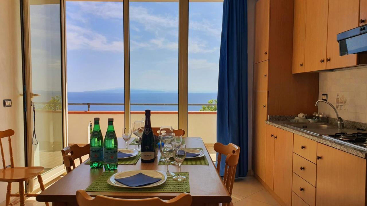 Naturamare Apartments - Piscina Idromassaggio Con Vista Mare Aperta Fino Alle Ore 22-00 Capo Vaticano Ngoại thất bức ảnh