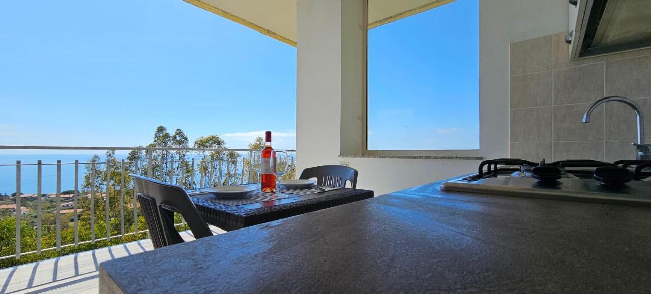 Naturamare Apartments - Piscina Idromassaggio Con Vista Mare Aperta Fino Alle Ore 22-00 Capo Vaticano Ngoại thất bức ảnh