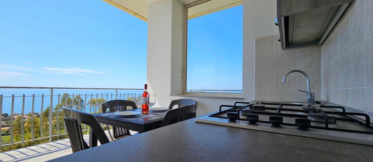 Naturamare Apartments - Piscina Idromassaggio Con Vista Mare Aperta Fino Alle Ore 22-00 Capo Vaticano Ngoại thất bức ảnh